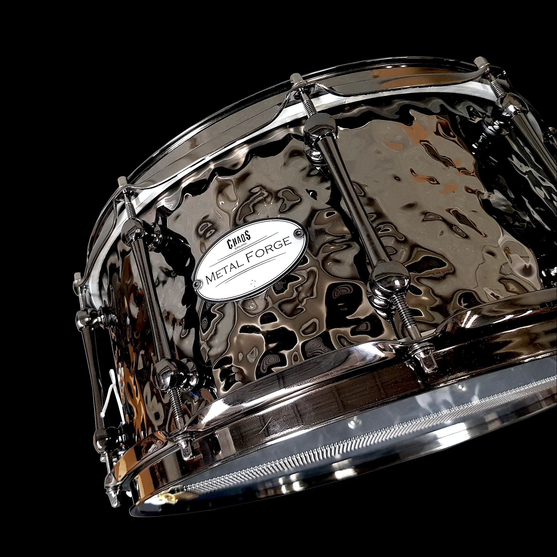 Chaos Metal Forge 14x6.5 Hammered Brass Beat Snare Drum - Black Nickel - Image 5